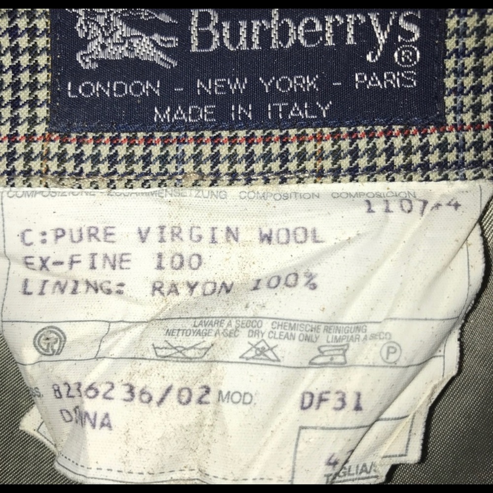 💜💜1-DAY SALE💛💜BURBERRY💛💜PINSTRIPE💛💜DOUBLE BREASTED💛💜 - Picture 8 of 8